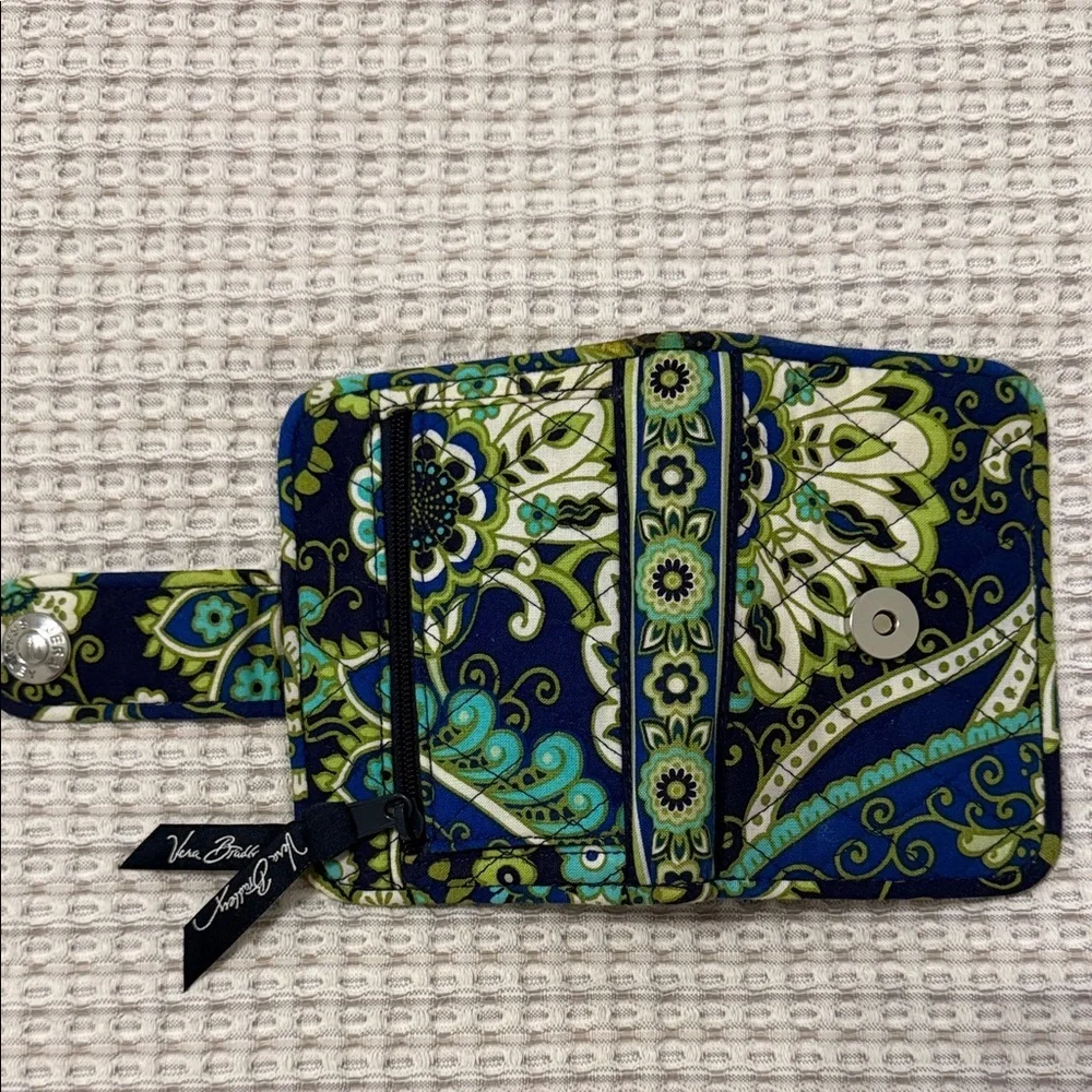 Vera Bradley Rhythm & Blues Snap Wallet Retired Floral Blue Green - Picture 6 of 6